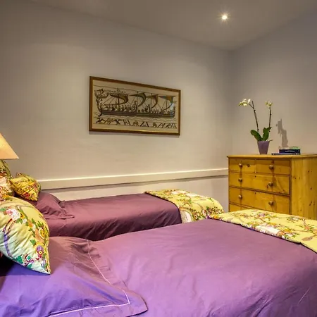 La Licorne Sarladaise * 萨尔拉拉卡内达